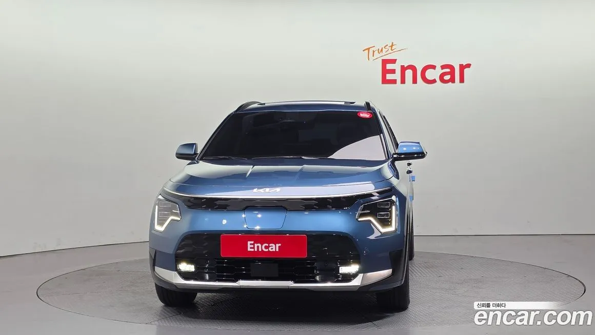 Kia Niro 2023 из KR, фото 2