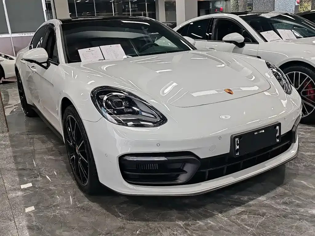 Porsche Panamera — фото 10