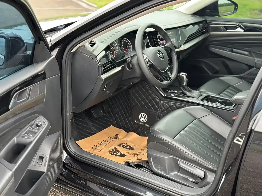 Volkswagen Passat 2021 из CN, фото 8