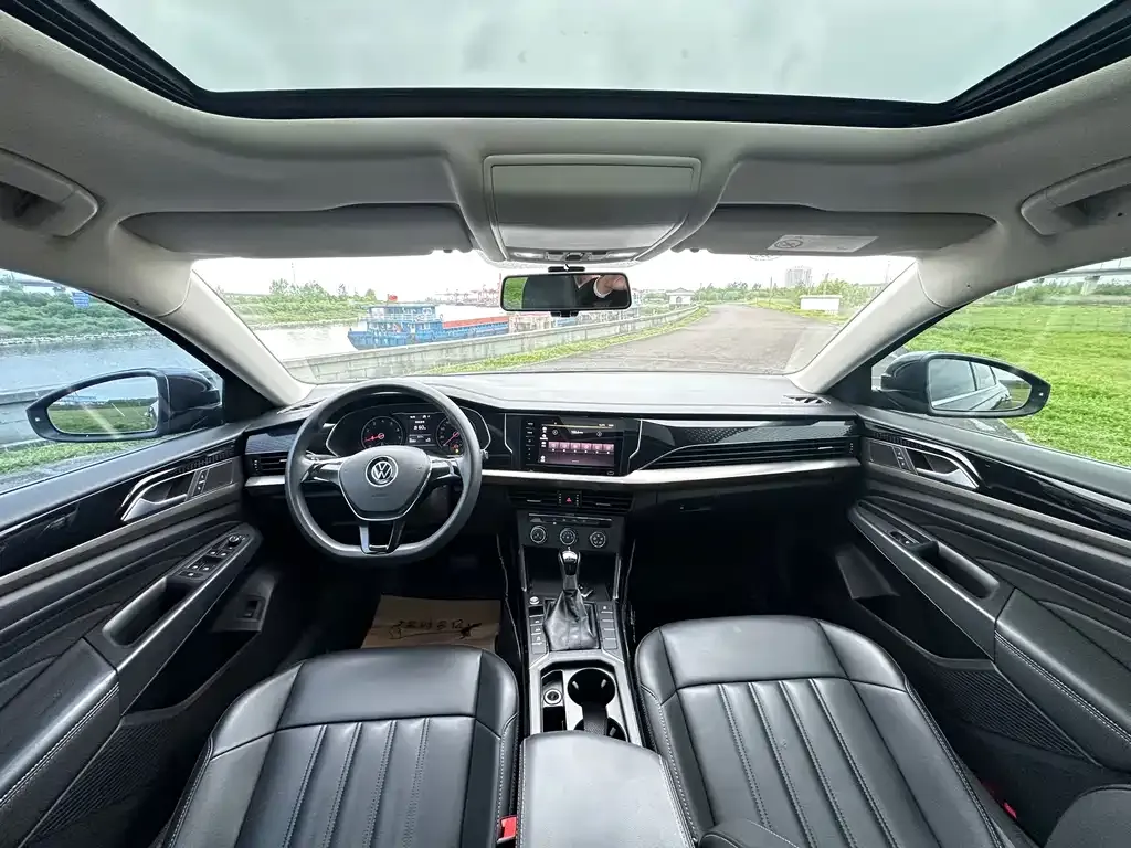 Volkswagen Passat 2021 из CN, фото 7