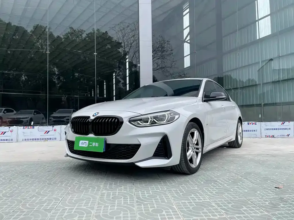 BMW 1 Series — фото 1