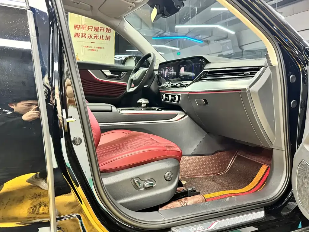 Hongqi HS5 — фото 9