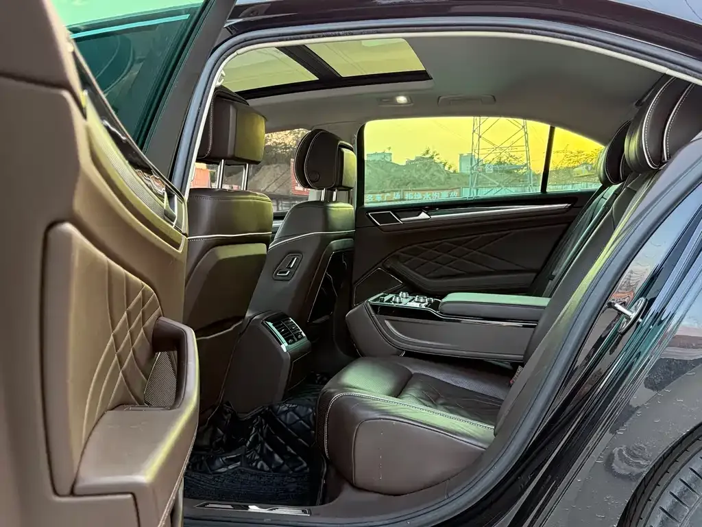 Volkswagen Phideon — фото 8