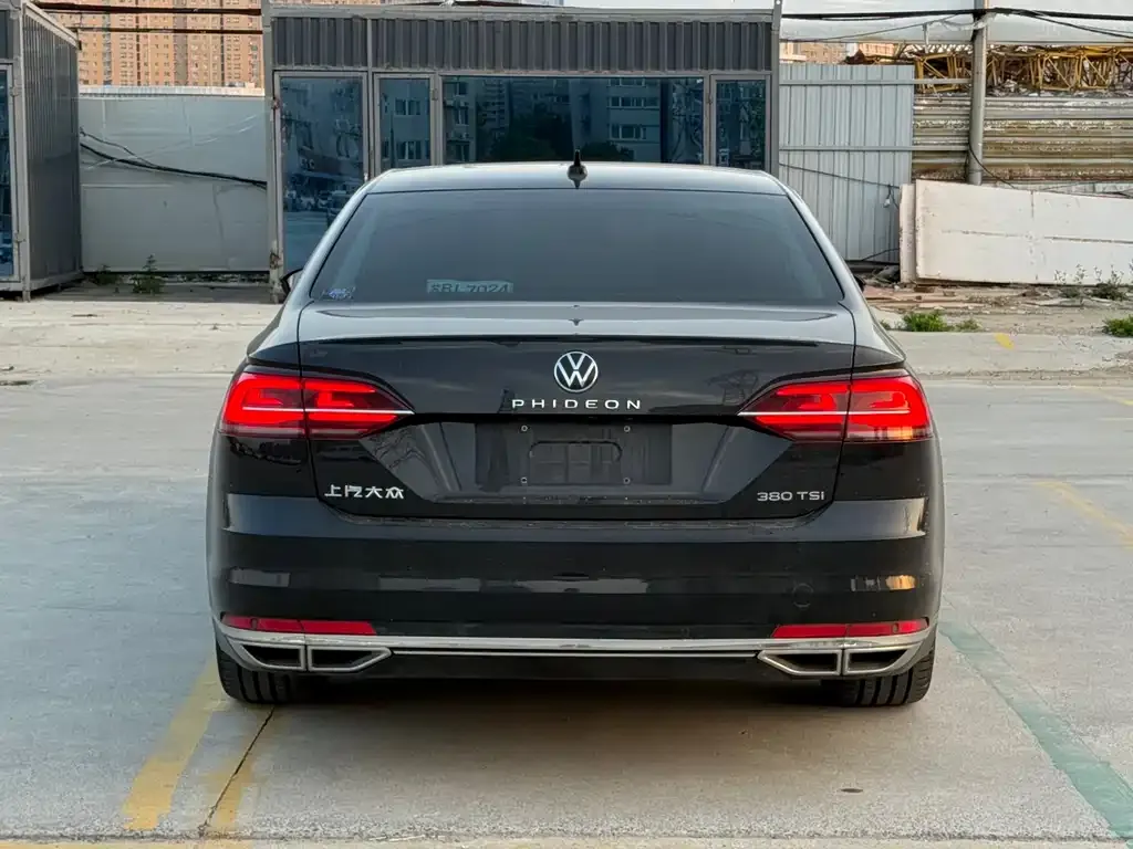 Volkswagen Phideon — фото 4