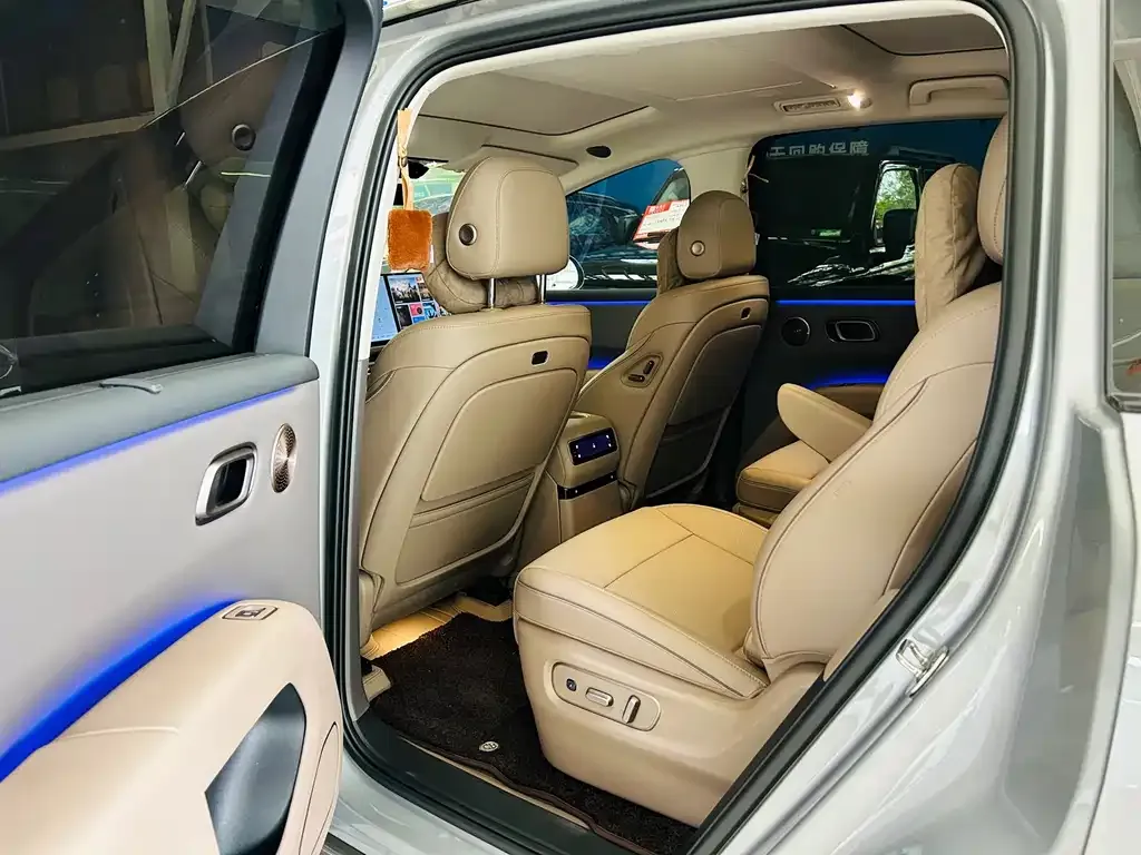 Li Auto i8 2025 из CN, фото 2