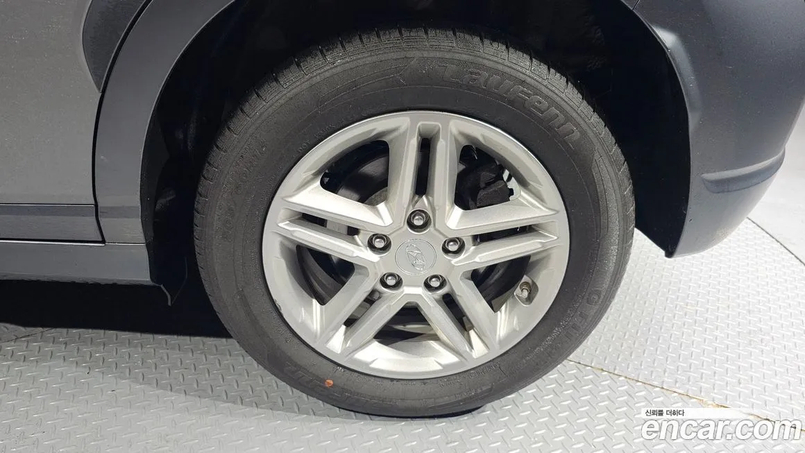 Hyundai Kona 2023 из KR, фото 2