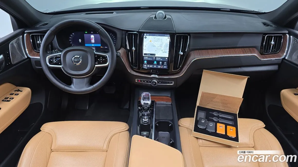Volvo XC60 2023 из KR, фото 4