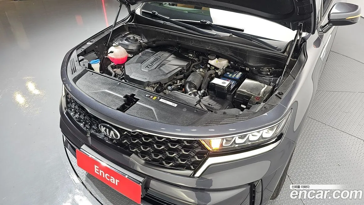 Kia Sorento — фото 7
