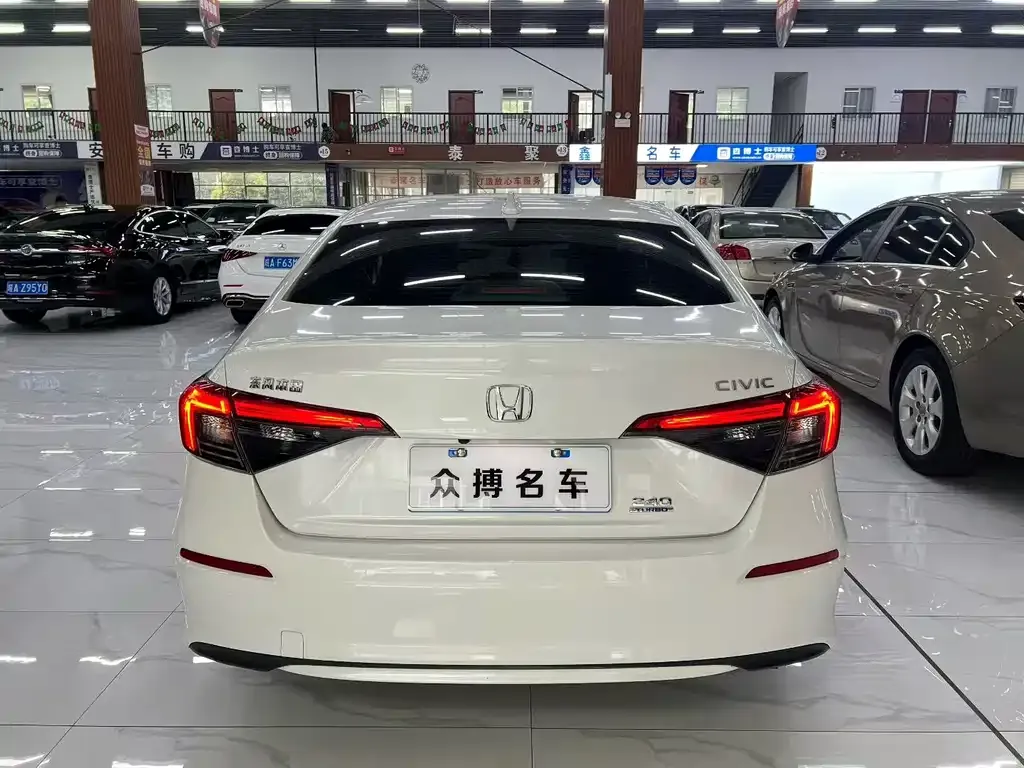 Honda Civic — фото 7