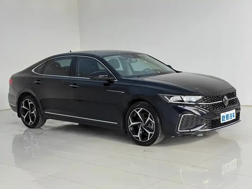Volkswagen Passat — фото 7