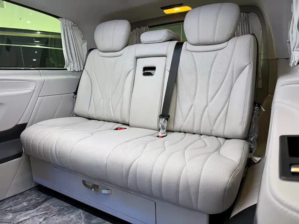 Mercedes-Benz Vito — фото 10