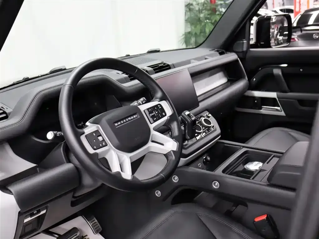Land Rover Defender — фото 10