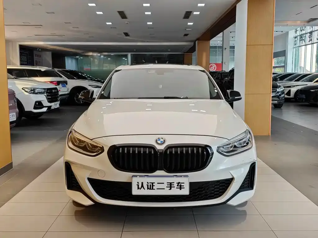 BMW 1 Series 2021 из CN, фото 5
