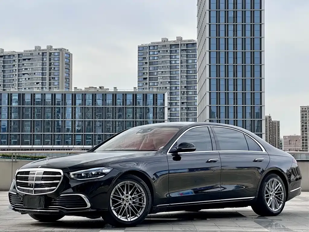 Mercedes-Benz S-Class — фото 1
