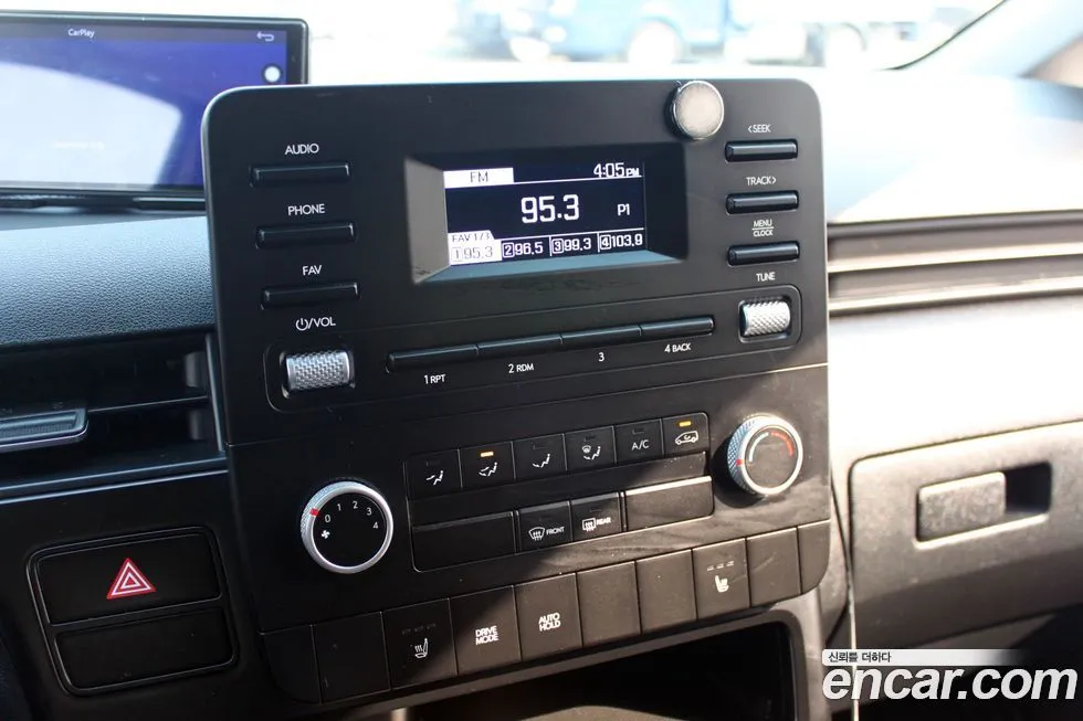Hyundai Staria 2023 из KR, фото 2