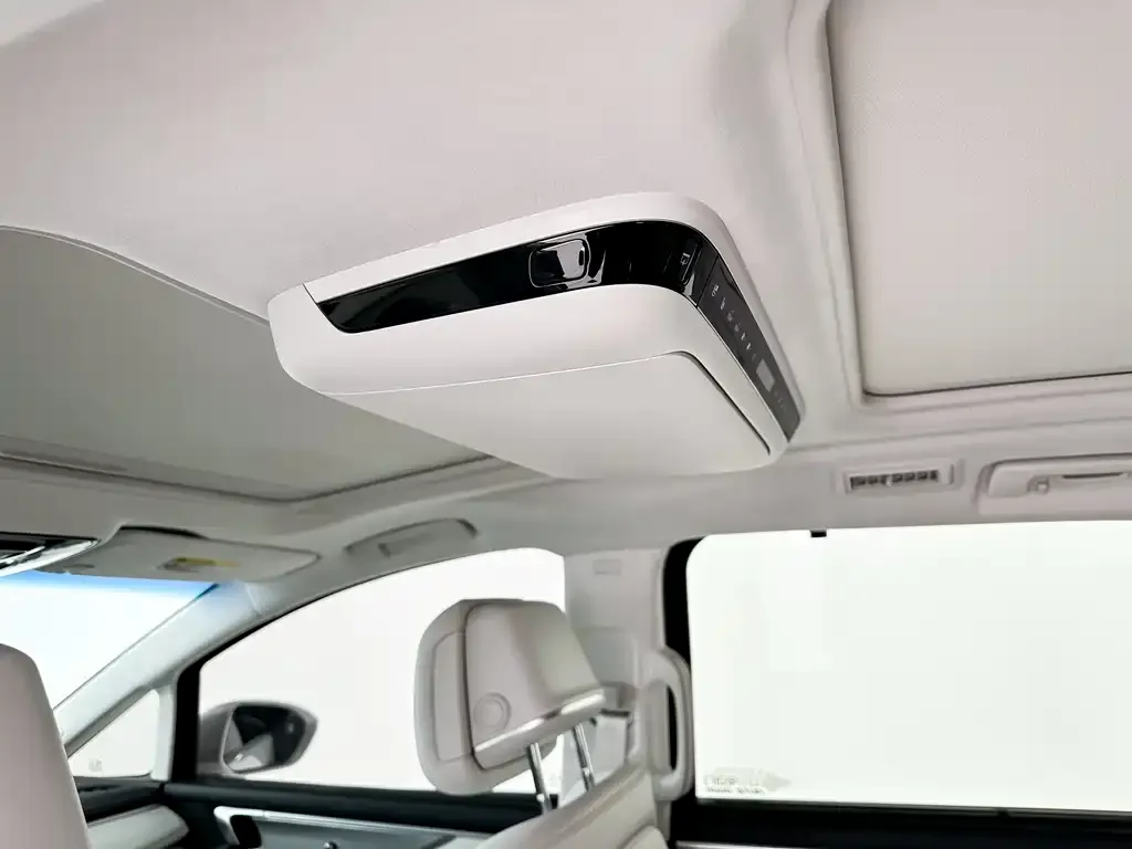 Buick GL8 Hybrid — фото 5