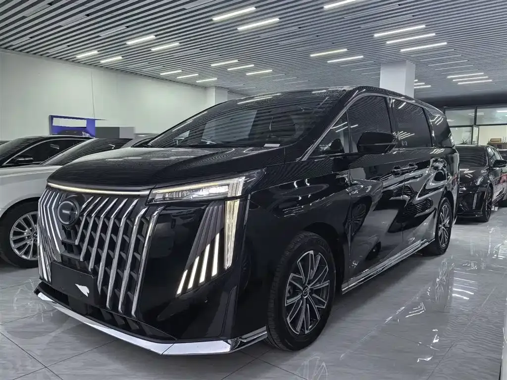 GAC Motor Trumpchi M8 — фото 1