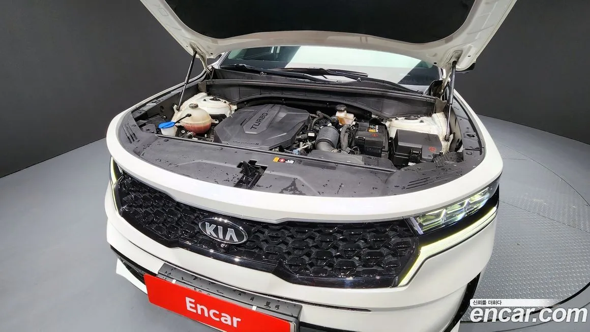 Kia Sorento — фото 10
