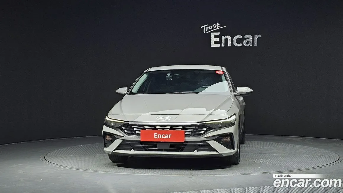 Hyundai AVANTE — фото 2