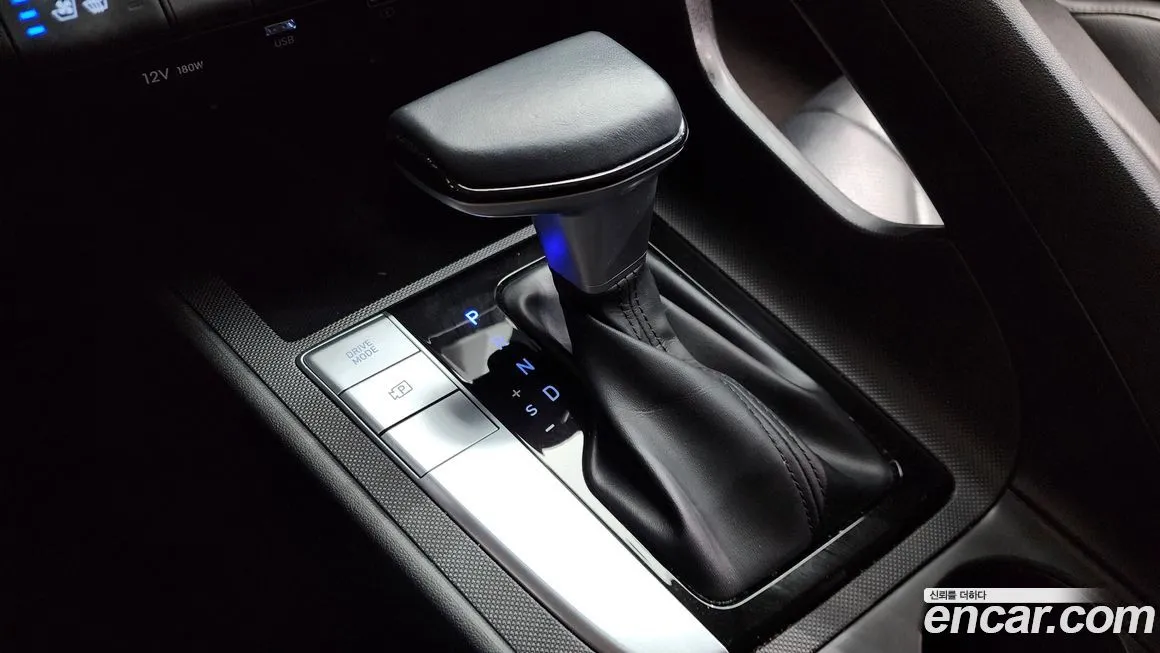 Hyundai AVANTE — фото 4