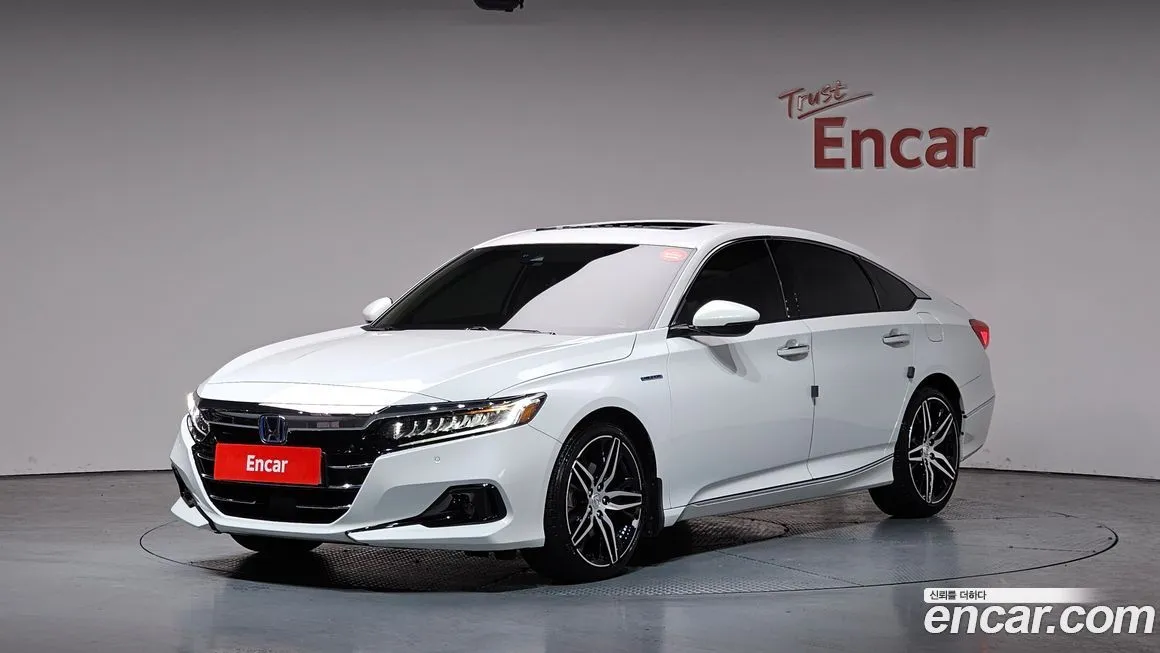 Honda Accord — фото 1