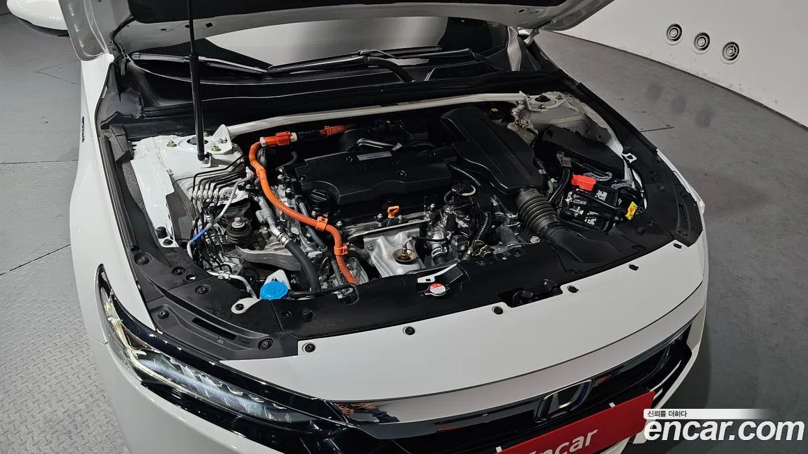Honda Accord — фото 10