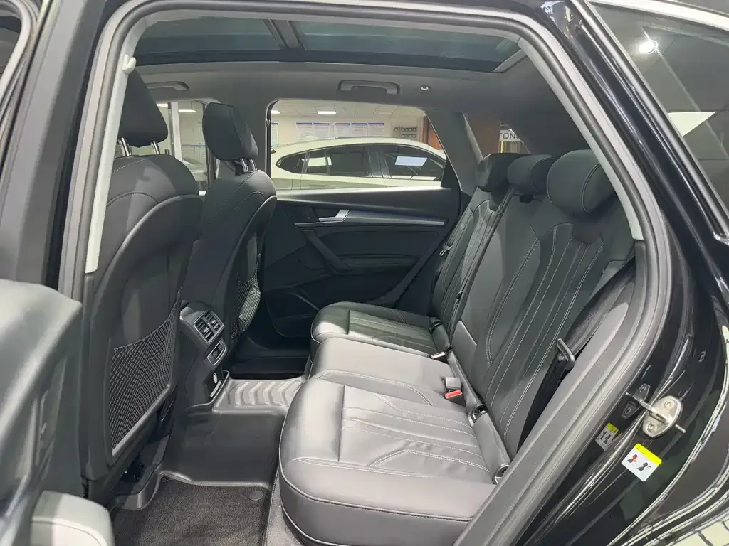 Audi Q5L 2021 из CN, фото 3