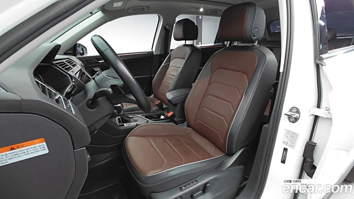 Volkswagen Tiguan — фото 6