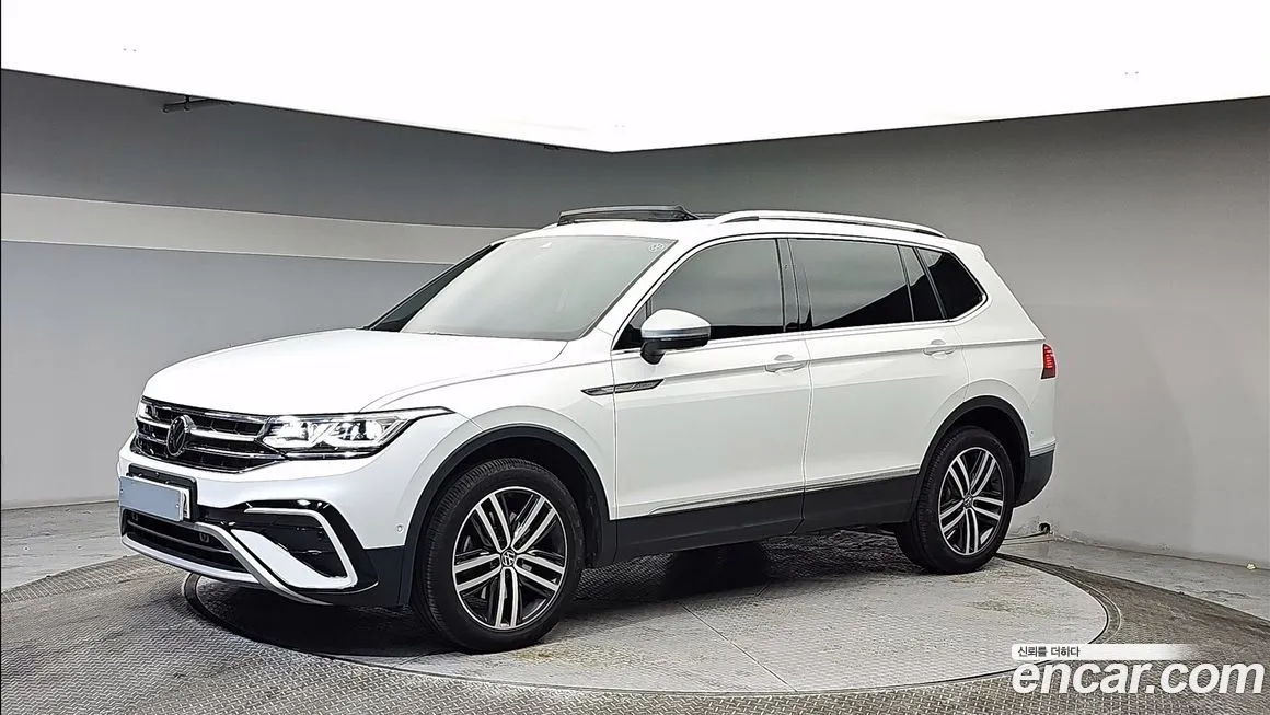 Volkswagen Tiguan — фото 2