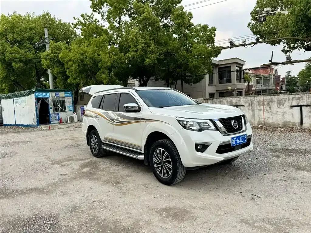 Nissan Terra — фото 10