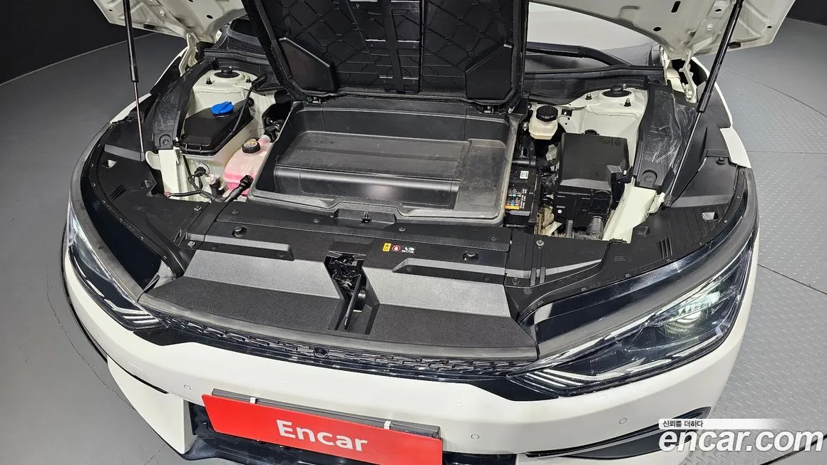 Kia EV6 — фото 8