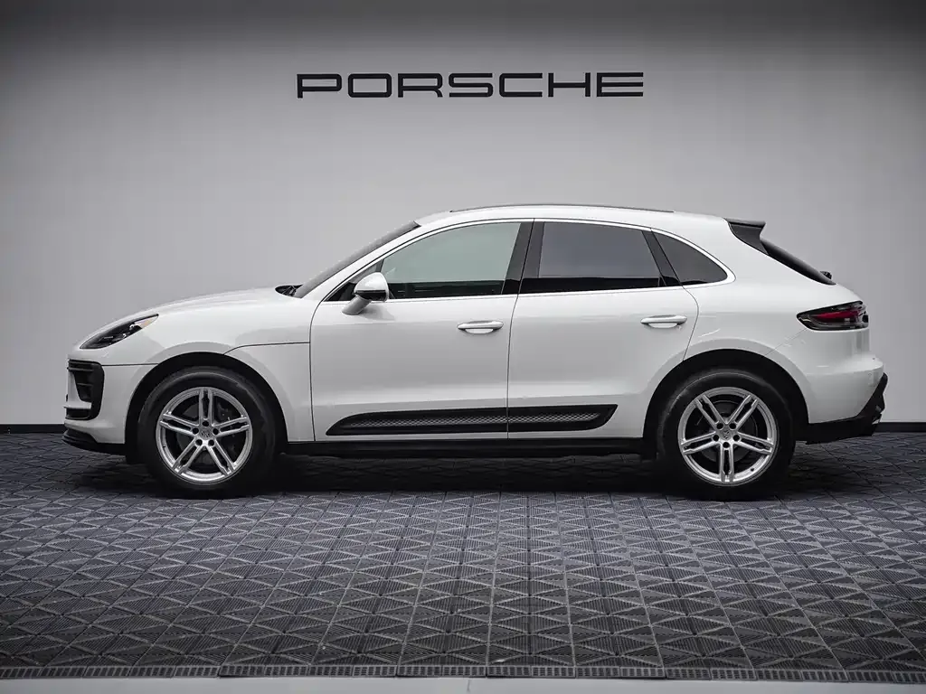 Porsche Macan — фото 10