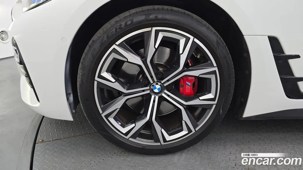 BMW 4-Series 2022 из KR, фото 9