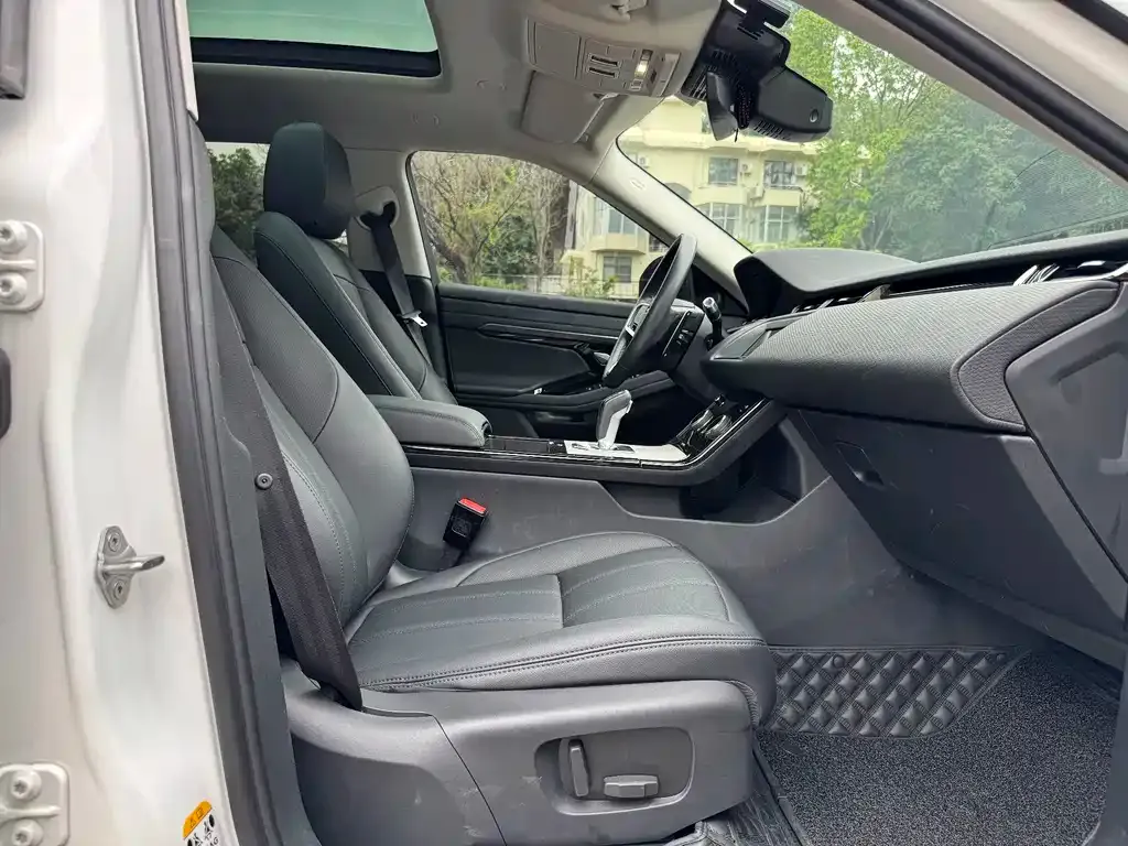 Land Rover Evoque — фото 7