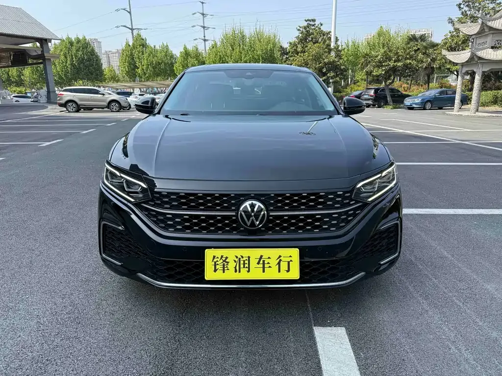 Volkswagen Passat — фото 8