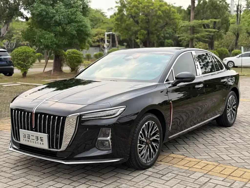 Hongqi H5 — фото 1