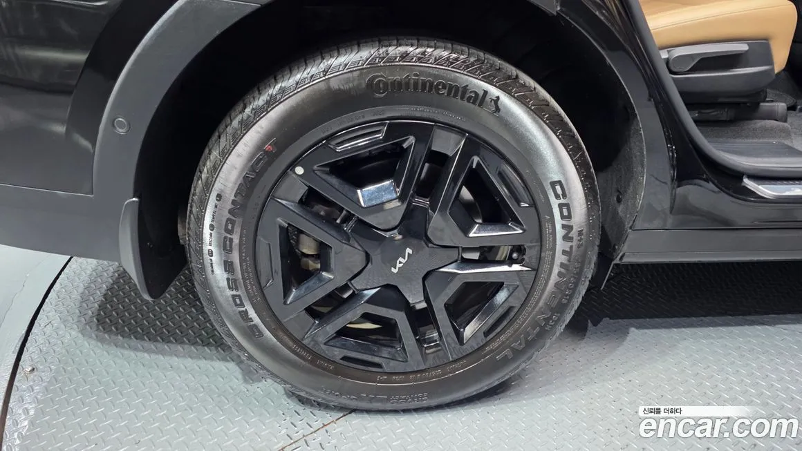 Kia Sorento — фото 9