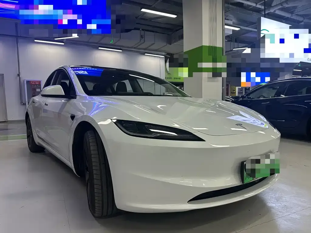 Tesla Model 3 — фото 6