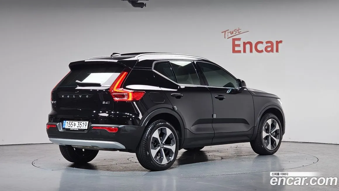 Volvo XC40 2025 из KR, фото 3