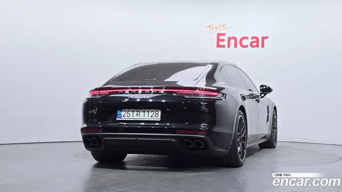 Porsche Panamera 2022 из KR, фото 2