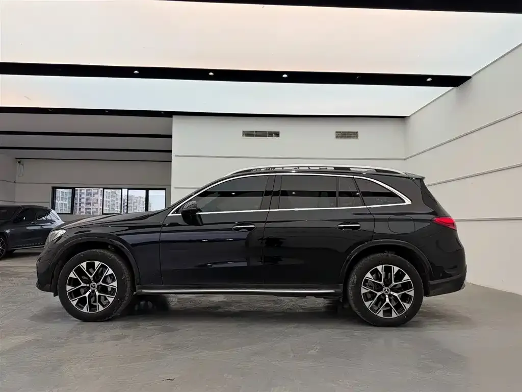 Mercedes-Benz GLC PHEV — фото 9