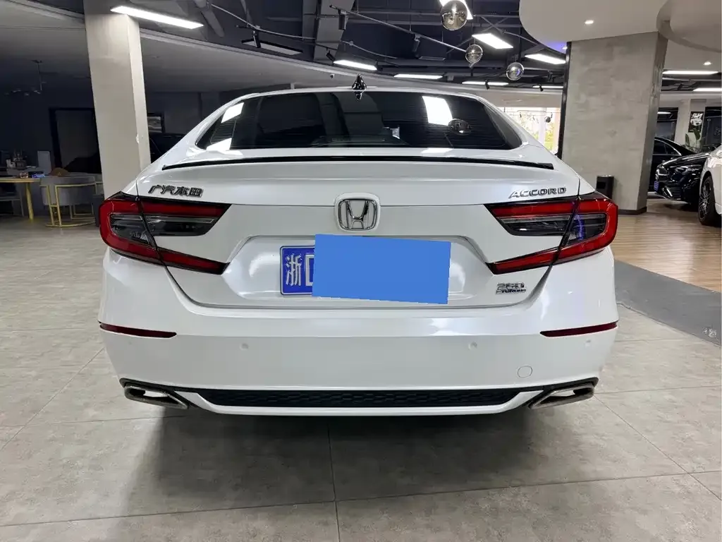 Honda Accord — фото 4