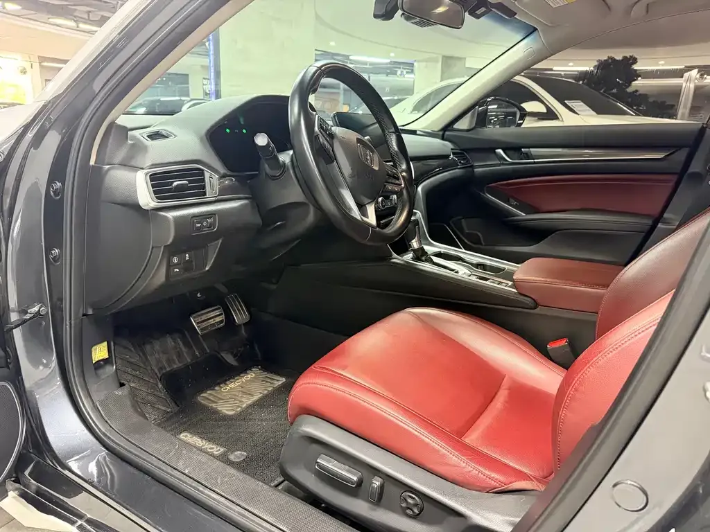 Honda Accord — фото 6