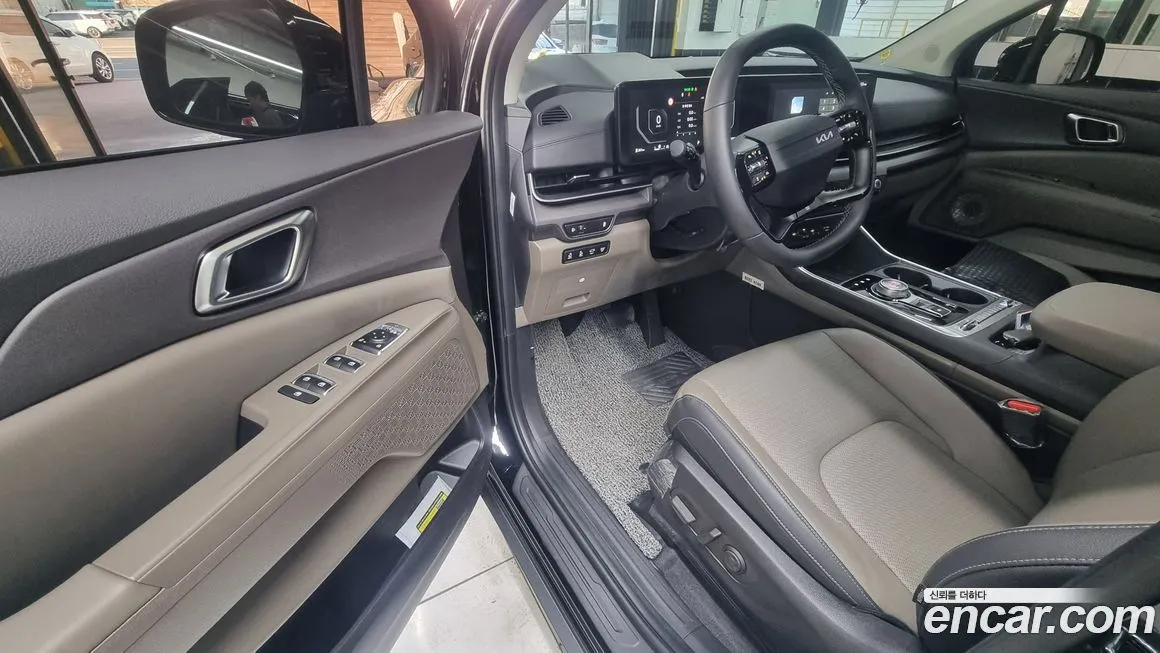 Kia Carnival — фото 10