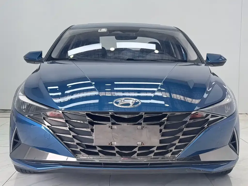 Hyundai Elantra — фото 6