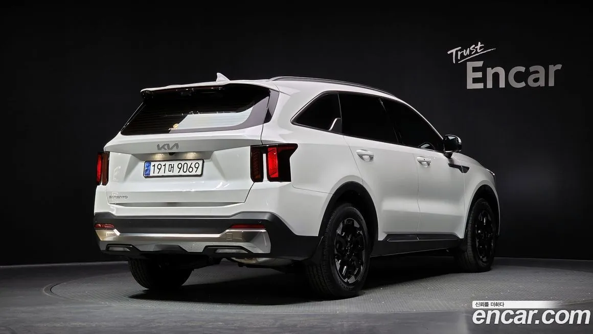 Kia Sorento — фото 10