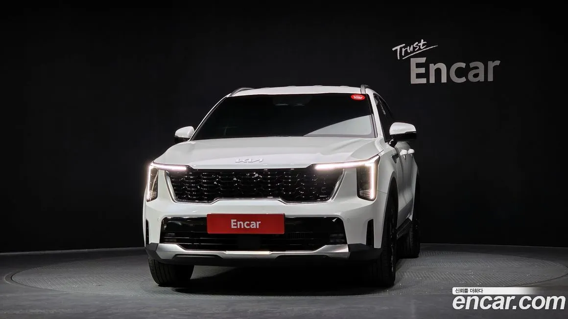 Kia Sorento — фото 8