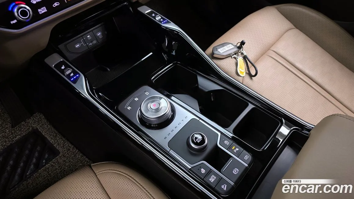 Kia Sorento — фото 5