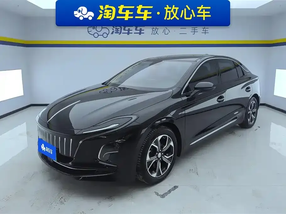 Hongqi E-QM5