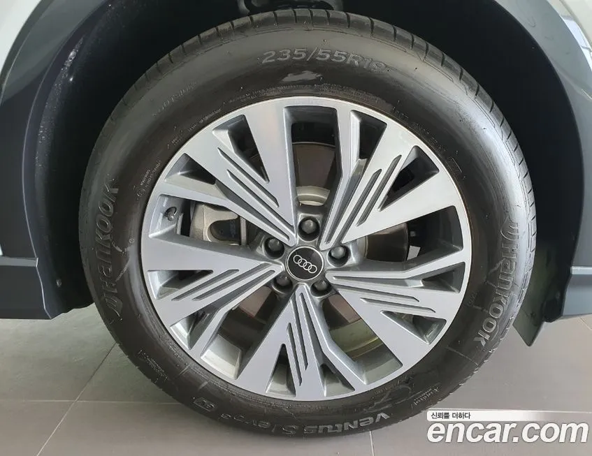 Audi Q4 e-tron 2025 из KR, фото 7